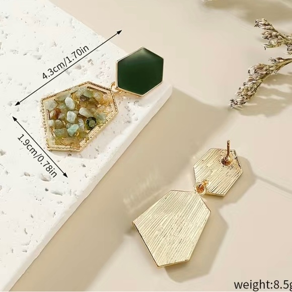 Green 18k Gold Plated Artificial Crystal Dangle Earrings - Picture 3 of 3